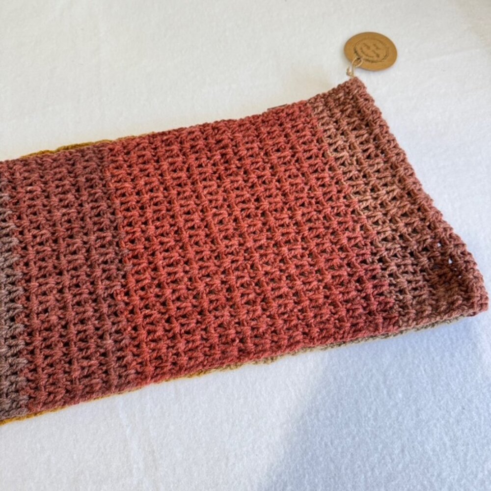 HANDMADE Crochet V-Stitch Infinity Scarf NWT One of a Kind - Picture 9 of 14
